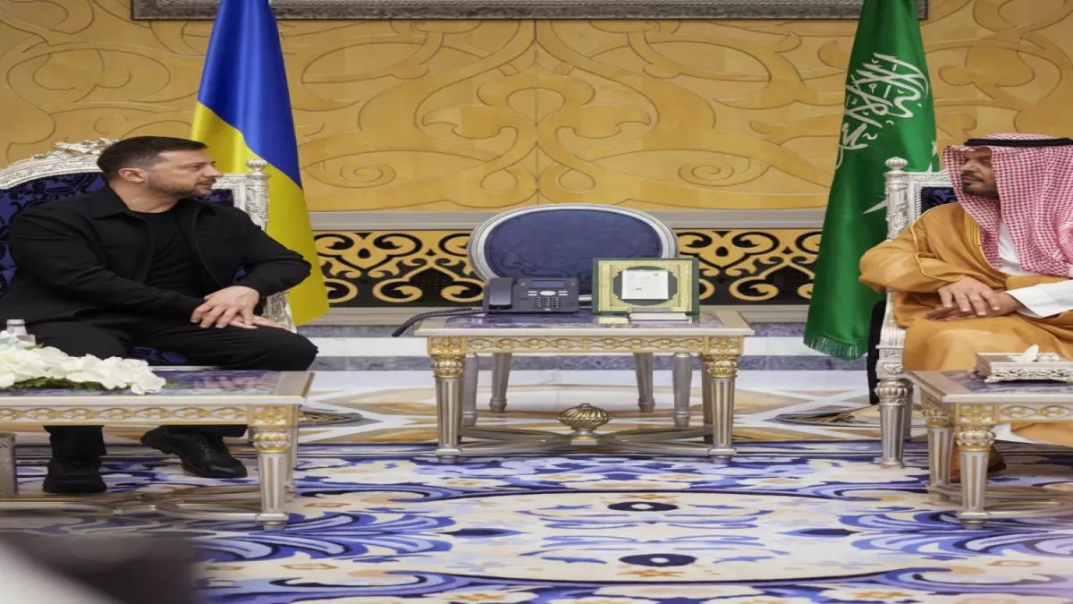 عاجل: زيلينسكي يوقع اتفاقية دفاعية سرية مع الخليج لـ10 سنوات... إيران تهدد بالرد!