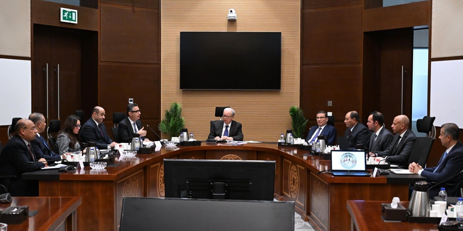 الدكتور حسين عيسى نائب رئيس مجلس الوزراء للشئون الاقتصادية