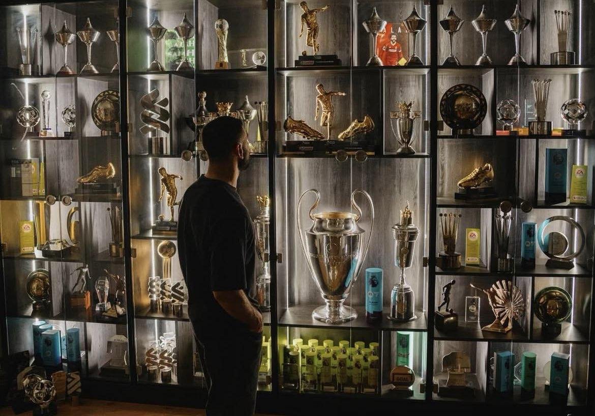 محمد صلاح يستعرض بطولاته