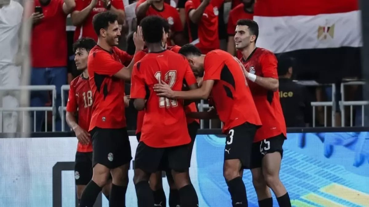 عاجل: الفراعنة يصطدمون بإسبانيا الثلاثاء... هل يكررون صدمة الرباعية السعودية؟