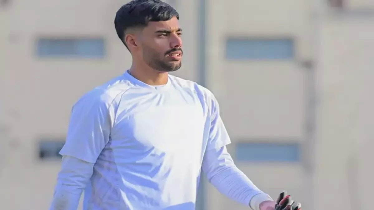 عاجل: خبراء يكشفون أن إصابة حارس النصر البوعينين تعني غيابه 7 أشهر… نصر جيسوس في خطر بعد طرد العقيدي!