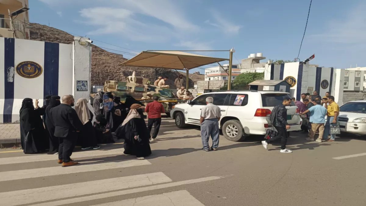 عاجل: عدن تنفجر غداً... "الانتقالي المنحل" يدعو لاحتشاد جماهيري ضد السلطة!