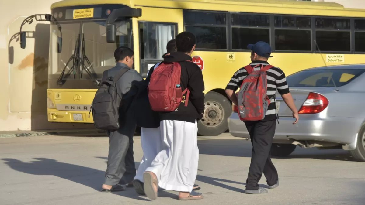 عاجل: التعليم تراقب أطفالكم لحظة بلحظة... نظام جديد يفضح الغياب آلياً ويشعر الأهالي فوراً!