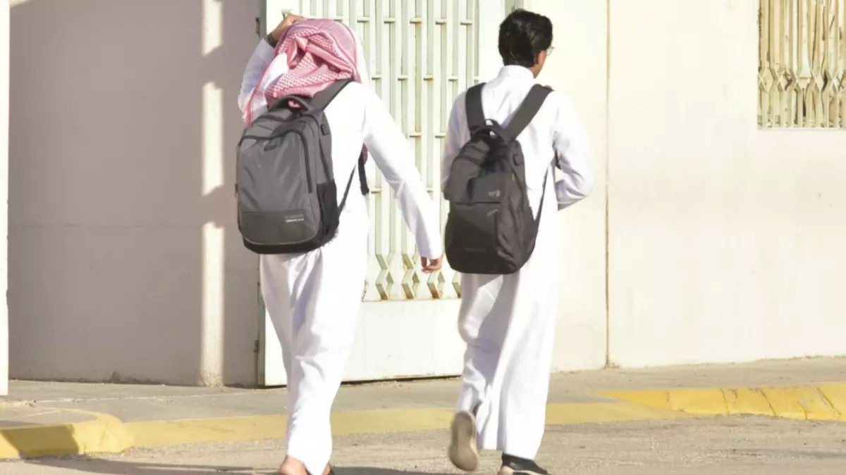 عاجل: التعليم السعودي يصدم 6 ملايين طالب... لا إجازات مطولة لـ12 أسبوع متواصل!