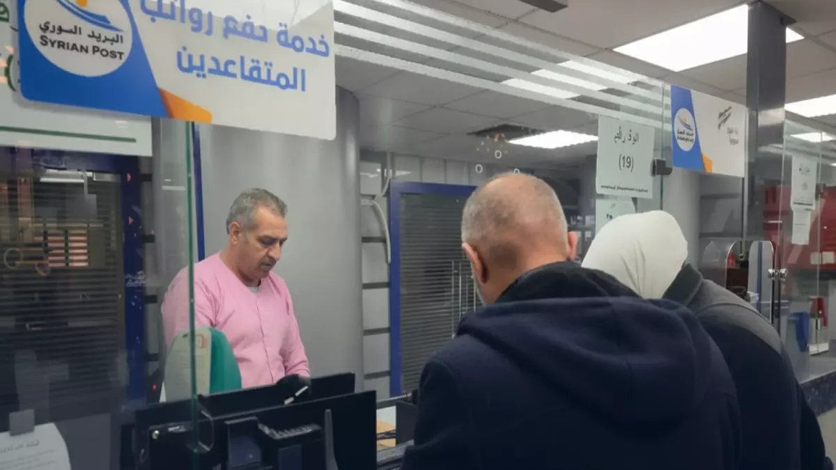 عاجل: وزارة المالية السورية تعلن رسمياً عن آلية صادمة لصرف رواتب المتقاعدين العسكريين الموقوفة منذ 2011… هل تنصف الحكومة حقاً جميع المستحقين؟