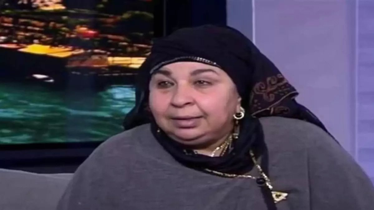 وداعاً لملكة الكومبارس.. وفاة فاطمة كشري بعد 40 عاماً أضحكت الملايين!