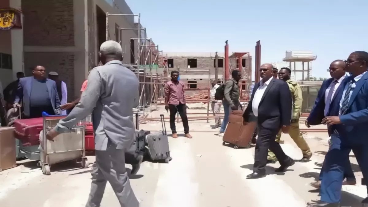 عاجل: السودان يكشف مشروع بورتسودان العملاق... 350 موقف سيارة وتطوير جذري خلال أشهر!