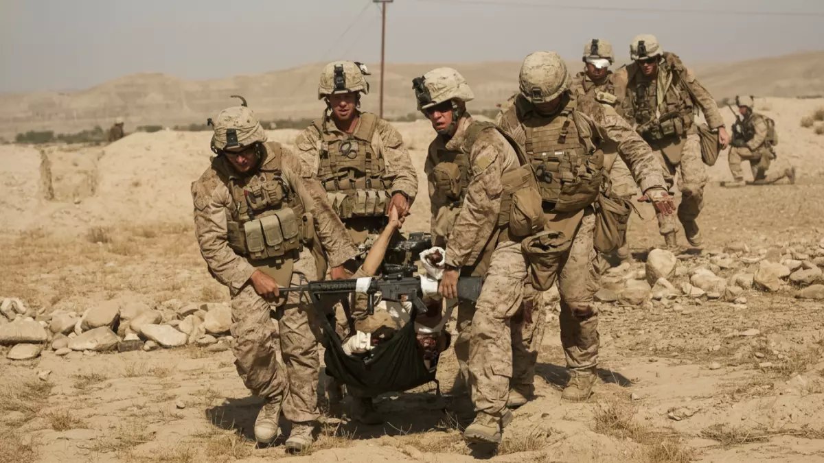 عاجل: مذبحة في قاعدة سعودية... 12 جنديًا أمريكيًا بين الحياة والموت والبنتاغون يخفي التفاصيل!