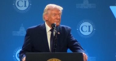 ترامب يكشف عن هدية طهران الأخيرة.. ويؤكد: مجتبي خامنئ ميت وأريد نفط إيران