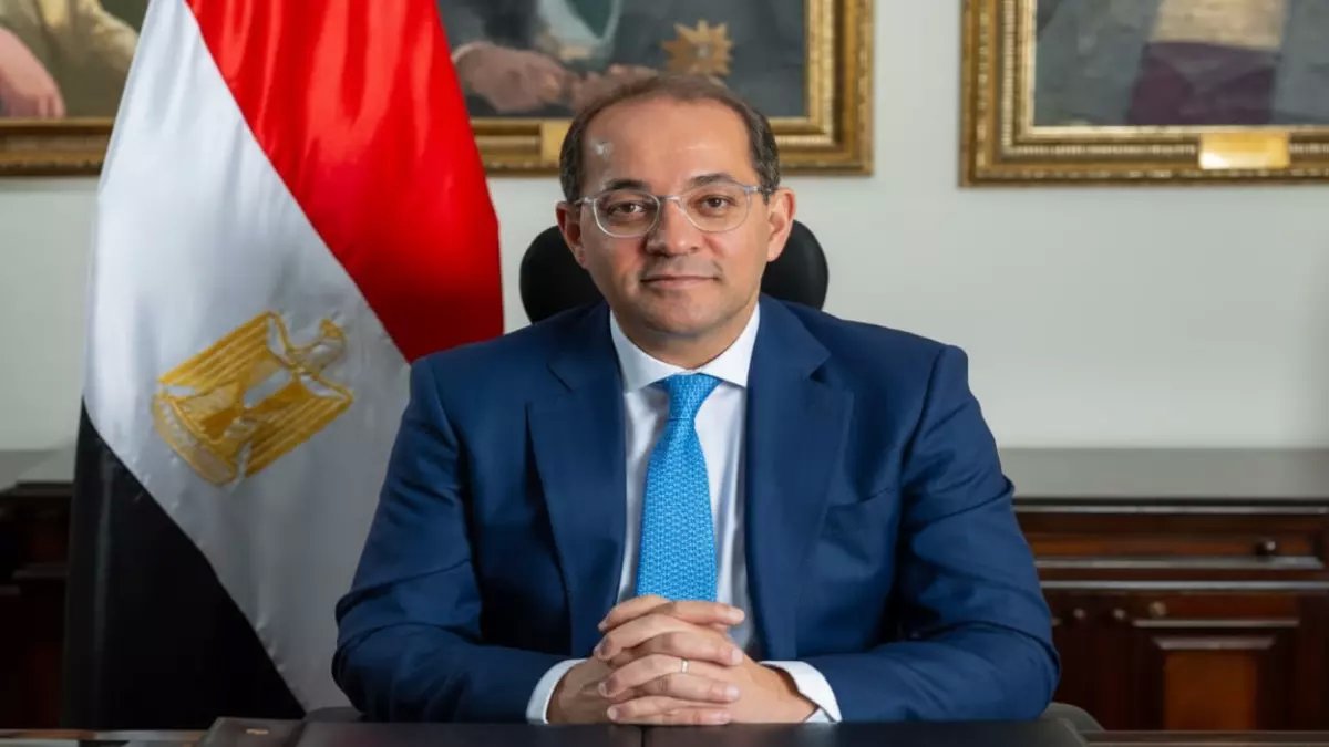 عاجل: وزير المالية يعلن قرار تاريخي لصرف مرتبات أبريل ومايو يوم 19... ملايين العاملين في انتظار!