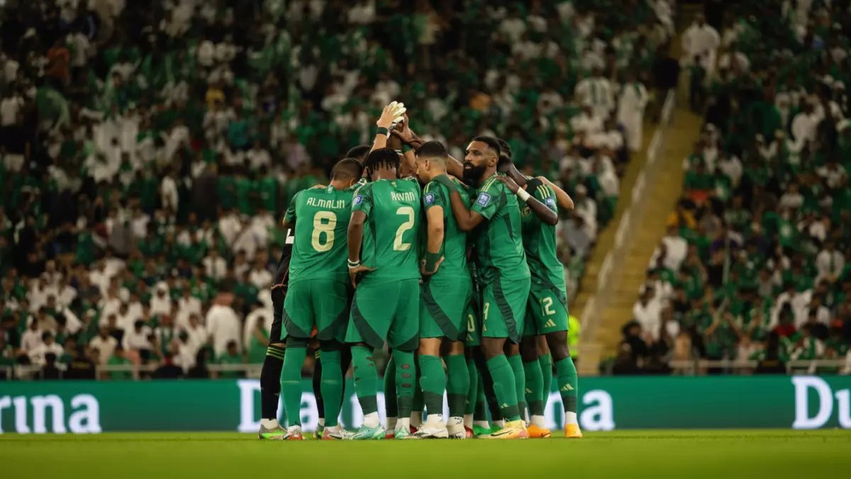 عاجل: مباراة مصيرية خلال دقائق... هل ينقذ الأخضر رينارد من الطرد؟!