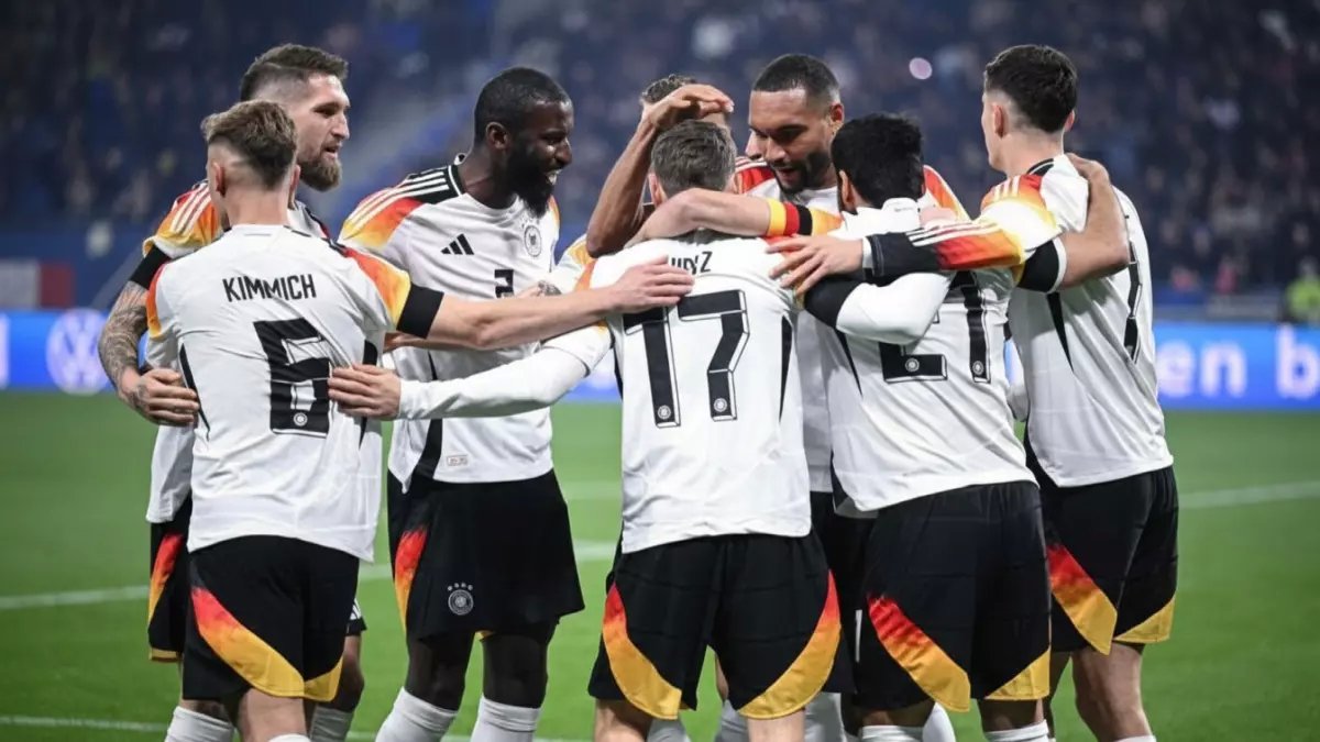 عاجل: ألمانيا تواجه غانا في معركة حاسمة - هل ستنتقم النجوم السود من الماكينة الألمانية؟