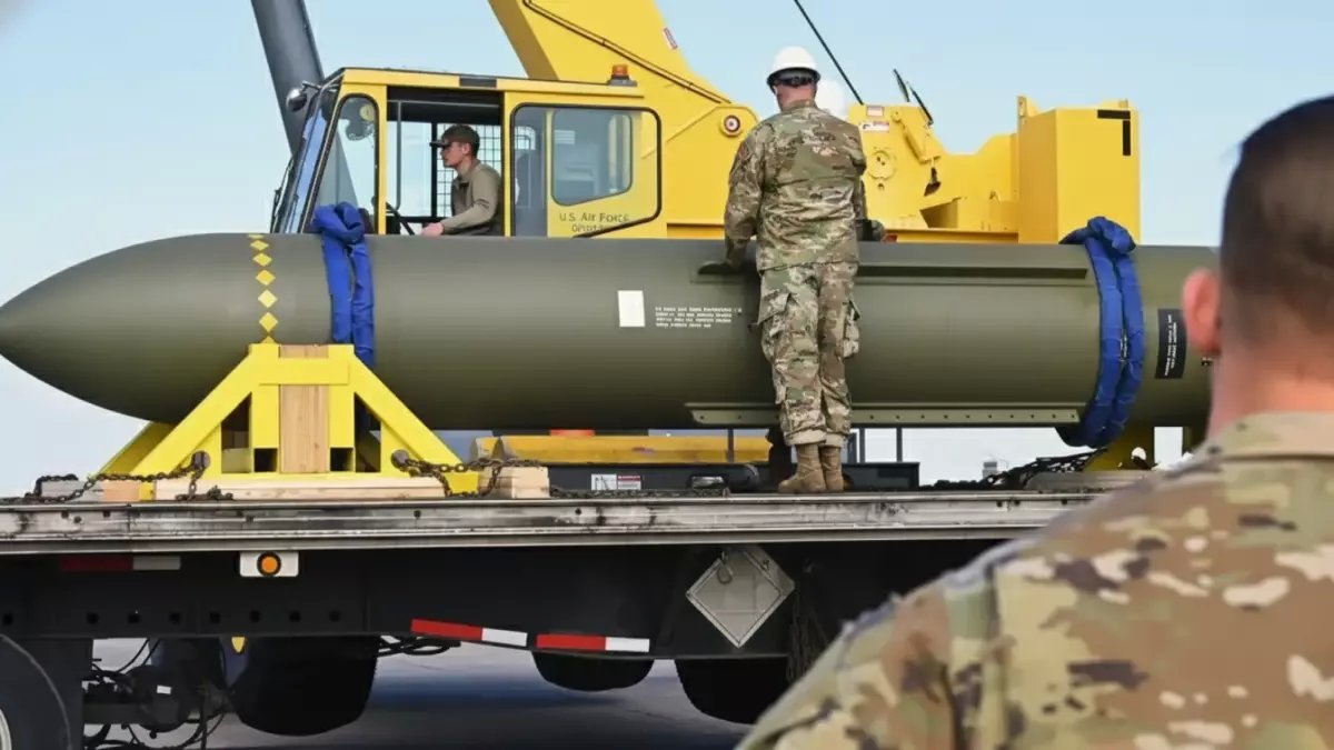 عاجل: ترامب يوقع أضخم صفقة تسليح في التاريخ - 146 مليار دولار للسعودية تشمل مقاتلات F-35 وصواريخ توماهوك!