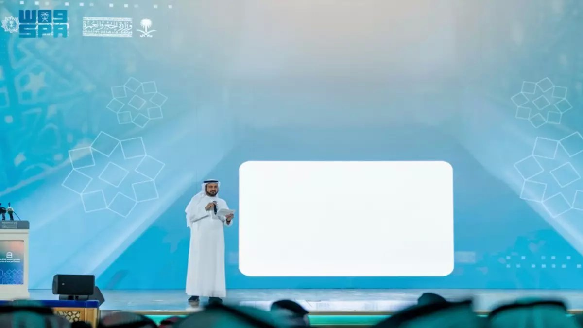 عاجل: أمانة جدة تنهي احتكار المواقف... عمليات إزالة واسعة تصدم المخالفين!