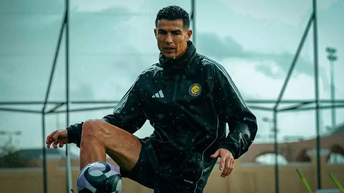 عاجل: مدرب الهلال السعودي على وشك قيادة إيطاليا! هل هذه أكبر صفقة في تاريخ الرياضة العربية؟