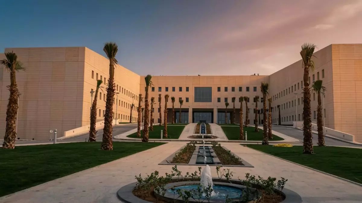 عاجل: تسجيل الطلاب المستجدين يبدأ الأحد عبر نور... إليك الخطوات والمواعيد الدقيقة لكل فئة!