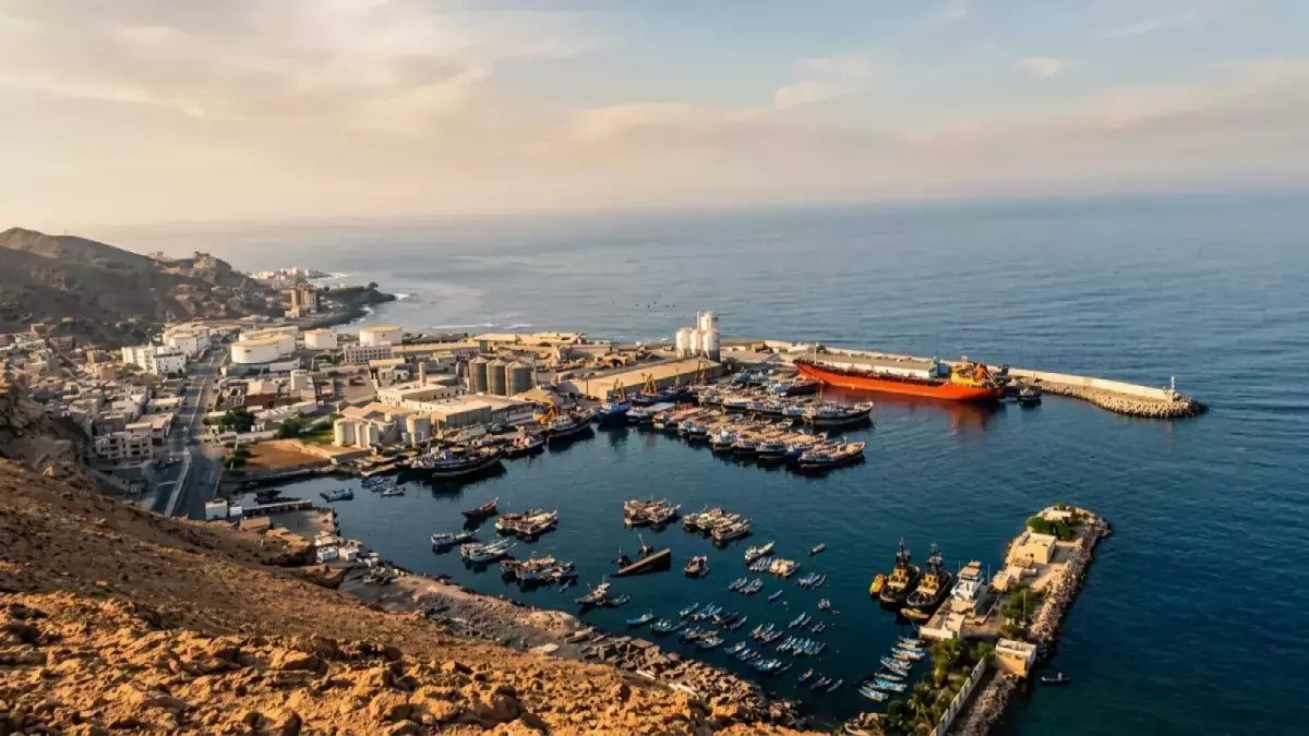 في مواجهة تحديات الموانئ العالمية.. نائب وزير النقل اليمني يكشف كيف ستتجاوزها البلاد باستخدام سلاحها السري القائم على 4 مقومات جغرافية لا يملكها الآخرون.