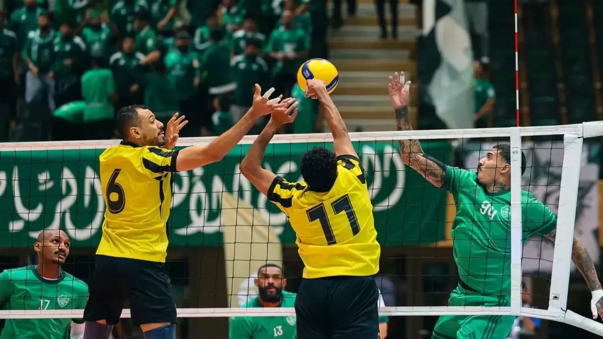 أخضر مفاجأة: رينارد يرفض الخروج.. والاتحاد السعودي يفتح له ملف الاستقالة في صدمة غير متوقعة! (تفاصيل اللقاء الحاسم)