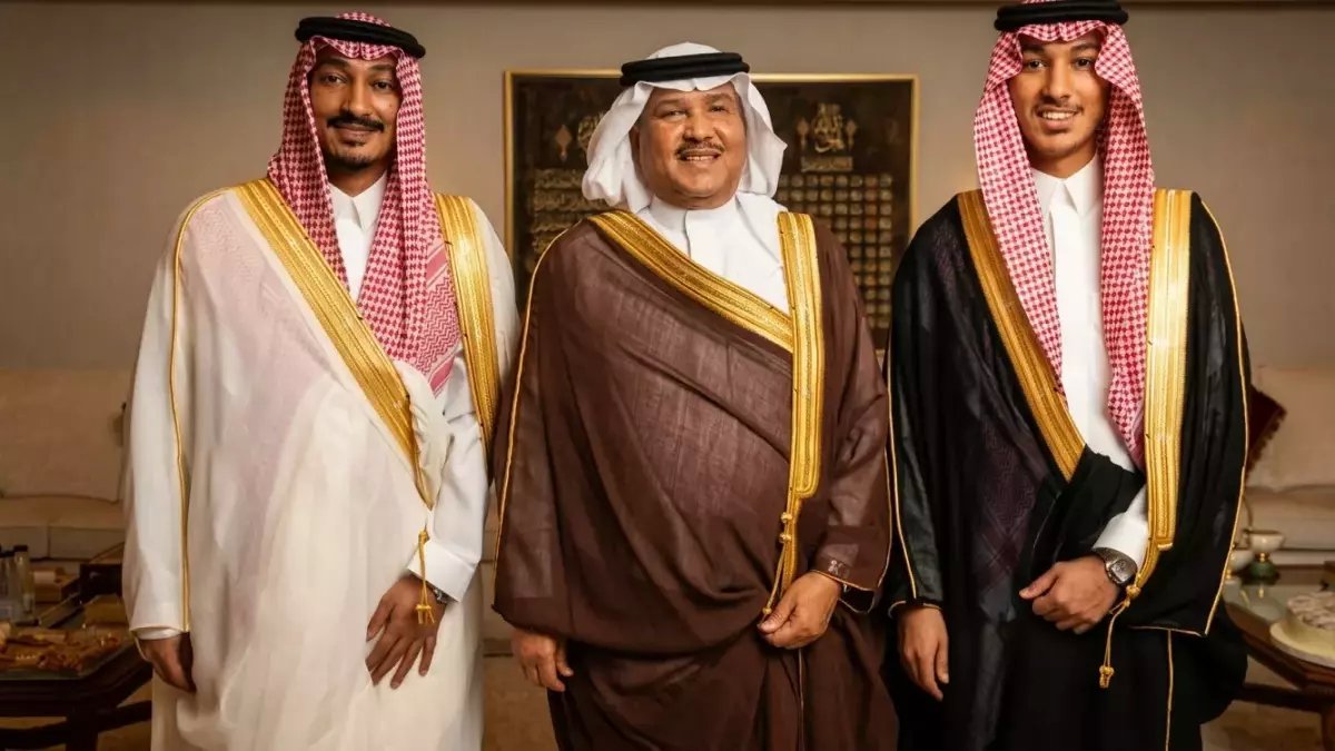 حصري: محمد عبده يحتفي بزواج نجله بدر في جدة… حفل العمر يجمع عمالقة المجتمع والفن!