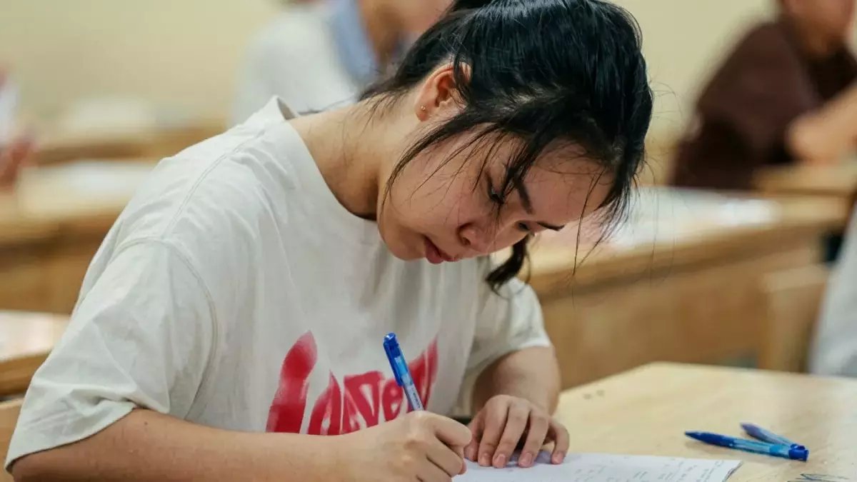 عاجل: قرار جديد يغير قواعد القبول الجامعي 2026… هل شهاداتك الدولية باتت عديمة القيمة؟