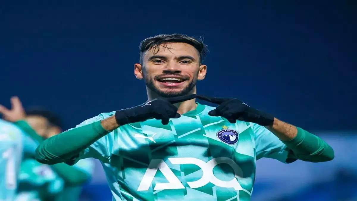 عاجل: ركلة جزاء صاروخية! ناصر ماهر يسجل هدف بيراميدز الثاني ليقترب فريق السماوي من نهائي كأس مصر أمام إنبي