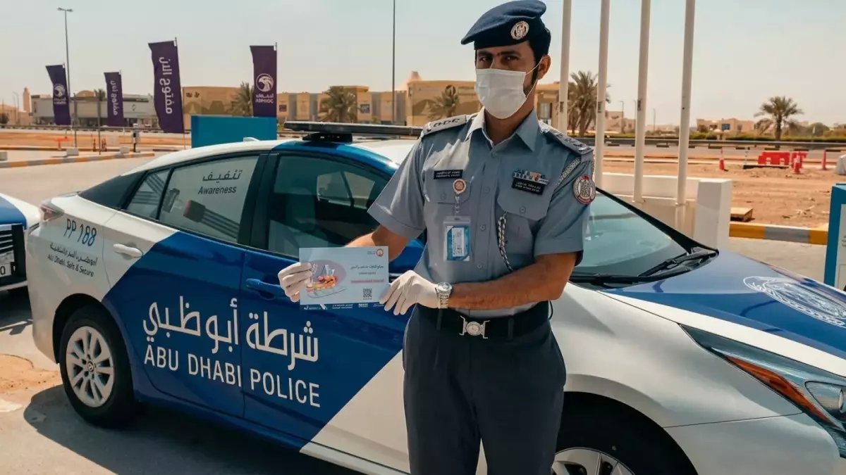 عاجل لسائقي أبوظبي: 4 سلوكيات بسيطة تكلفك 800 درهم و4 نقاط سوداء… شاهد الفيديو الصادم الذي غير وعي الآلاف!
