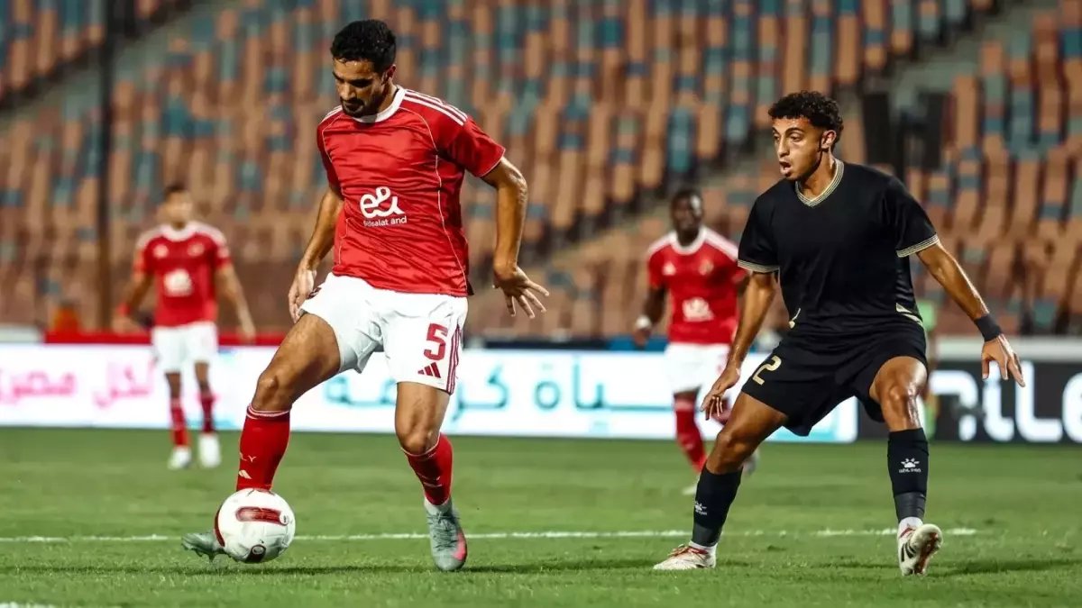 شوبير يكشف الحقيقة الصادمة عن علاقة بن رمضان وتوروب: "كل ما قالوه فقاعات هواء"... شاهد ما حدث خلف الكواليس في الأهلي!