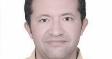 وزير البترول يستقبل جثمان الشهيد حسام صادق عقب وفاته جراء شظية صاروخ بالإمارات