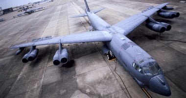 قاذفات أمريكية تنطلق من المملكة المتحدة محملة بأسلحة خارقة للتحصينات