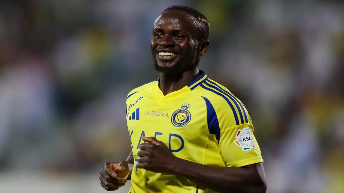 حصري: نادي النصر في حالة طوارئ بعد قرار "ساديو ماني" الرحيل عن العالمي وبشكل نهائي!