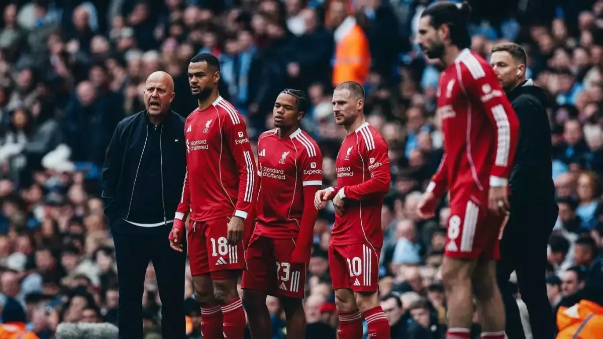 عاجل: الزلال يفضح أسباب صدارة النصر... أخطاء التحكيمية وضربات جزاء تقود رونالدو للقب الموسم!