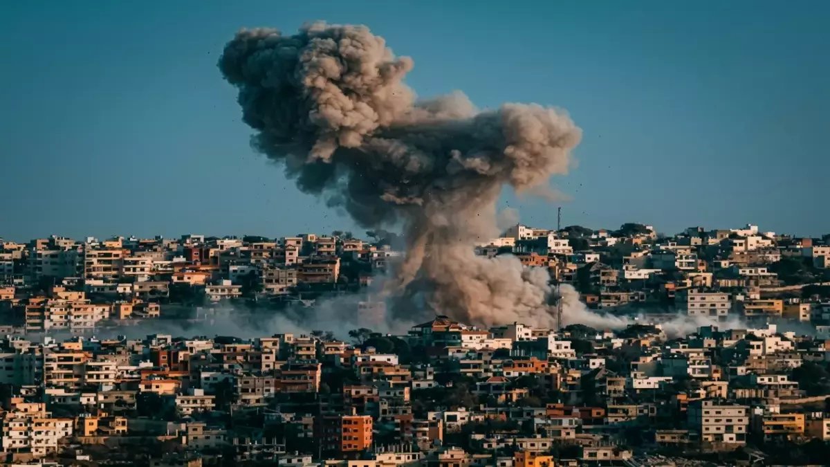 عاجل: القتل في عيد الفصح… غارات إسرائيل صادمة تستهدف الأحياء السكنية في بيروت وتقتل مسؤولاً بارزاً بمنطقة كانت بعيدة عن الحرب | الرئيس عون يحذّر: جنوب لبنان قد يصبح غزة أخرى والتفاوض ليس تنازلاً!