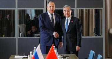 وزير خارجية الصين: مستعدون للتعاون مع روسيا لتهدئة الوضع فى الشرق الأوسط