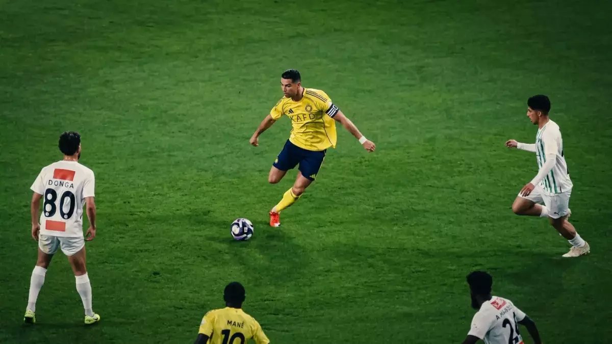 عاجل: كريستيانو رونالدو على بعد 3 أهداف من الانفجار التاريخي في الدوري السعودي… هل يحقق المئة في أقرب مباراة؟