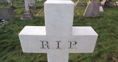 «الجنازات» آخر ضحايا حرب إيران فى بريطانيا.. جارديان: ارتفاع التكاليف السر