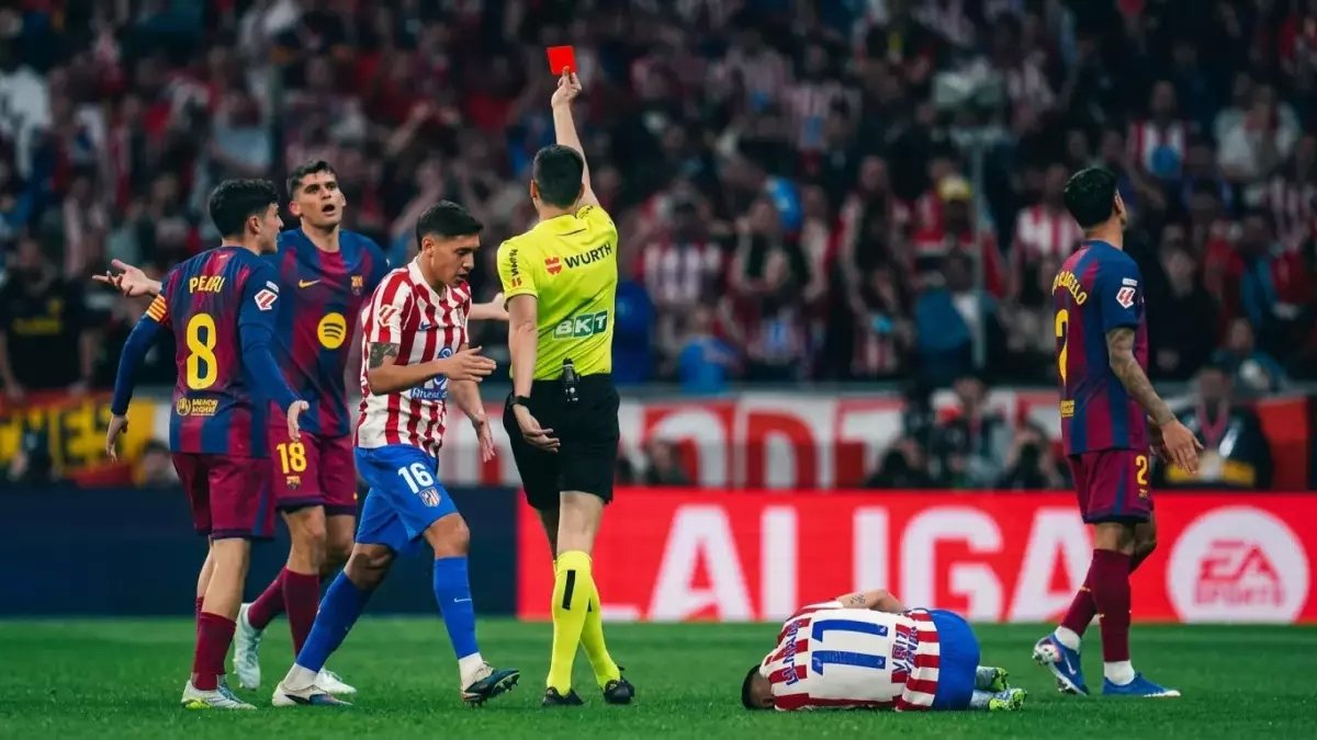 عاجل: يويفا يعلن الحكم الصادم لـ كلاسيكو أوروبا… هل سيغير الروماني كوفاتش مصير برشلونة وأتلتيكو؟