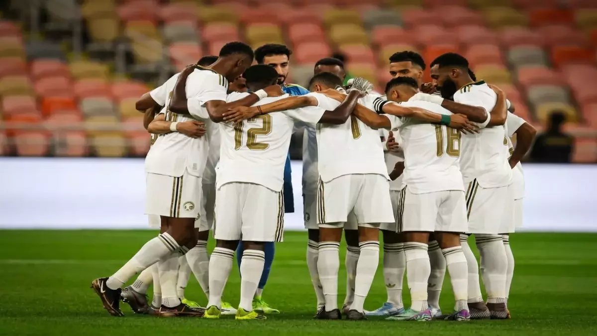 عاجل: مفاجأة تصنيف المنتخب السعودي يهز المتابعين... المركز 32 عالمياً قبل مونديال 2026!