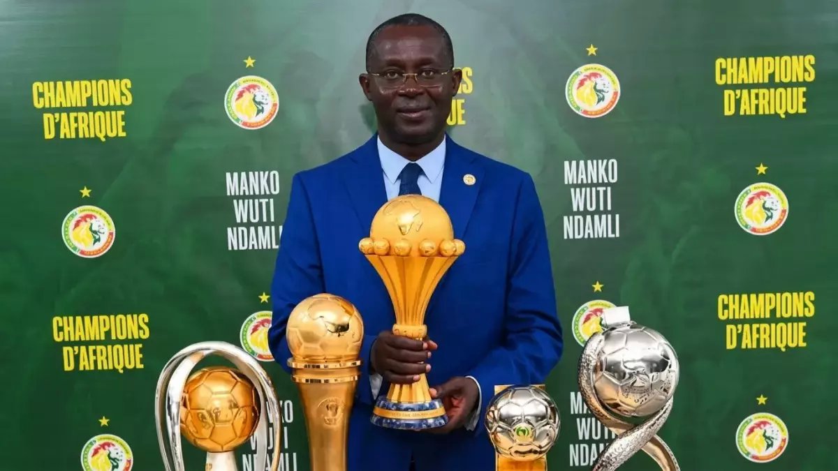 عاجل: رئيس اتحاد السنغال يطلق تصريحات نارية… "القانون معنا ولا يمكن سحب اللقب" - بطولة أفريقيا 2025 في مأزق؟
