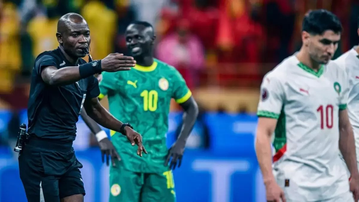 عاجل: صدمة في أروقة الكاف.. كواليس سحب لقب أمم إفريقيا من السنغال تفضح 'أكبر سطو إداري' - من سيحصل على الكأس الذهبية؟