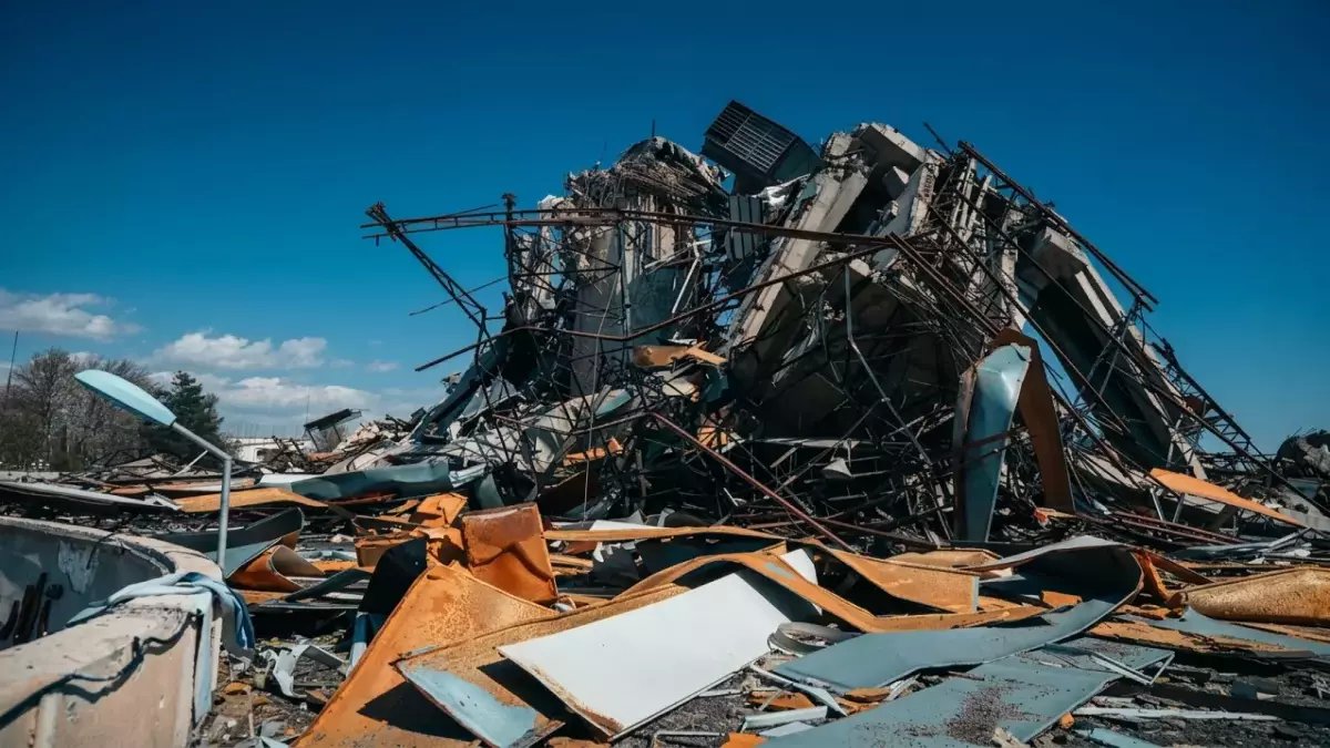 عاجل: إيران تشنّ حرب طاقة بالصواريخ والمسيرات على الخليج - 33 صاروخاً و55 طائرة في 24 ساعة وأضرار جسيمة