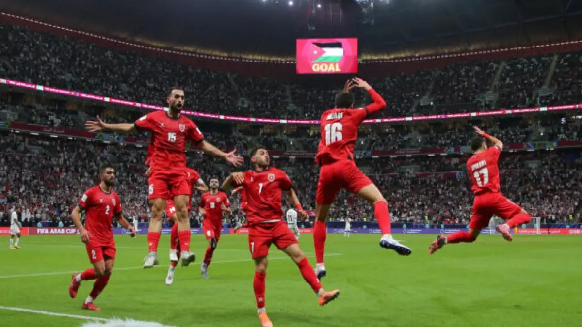 عاجل: رئيس الوزراء يوجه رسالة حماسية لمنتخبنا قبل النهائي… هل يحقق الحلم العربي التاريخي؟