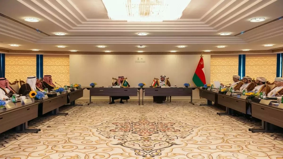 بعد 3 اجتماعات تاريخية.. بروتوكول 'الاعتراف الفوري بقواعد المنشأ' هو العرق الذهبي الذي سيكمل منظومة التشغيل الاقتصادي الموحد للسعودية وعُمان