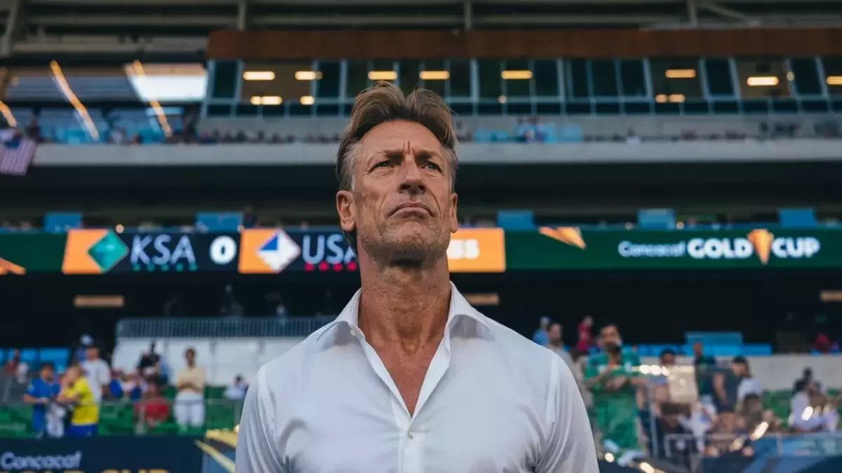 صادم: رينارد يفقد السيطرة في الشوط الثاني - انهيار المنتخب السعودي أمام صربيا يكشف 3 أزمات خطيرة تهدد مسيرة المونديال