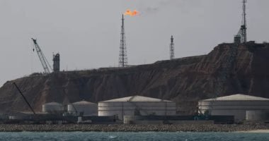 إعلام إسرائيلي: غارات جزيرة خرج استهدفت الدفاع الجوي ولم تطل منشآت نفطية