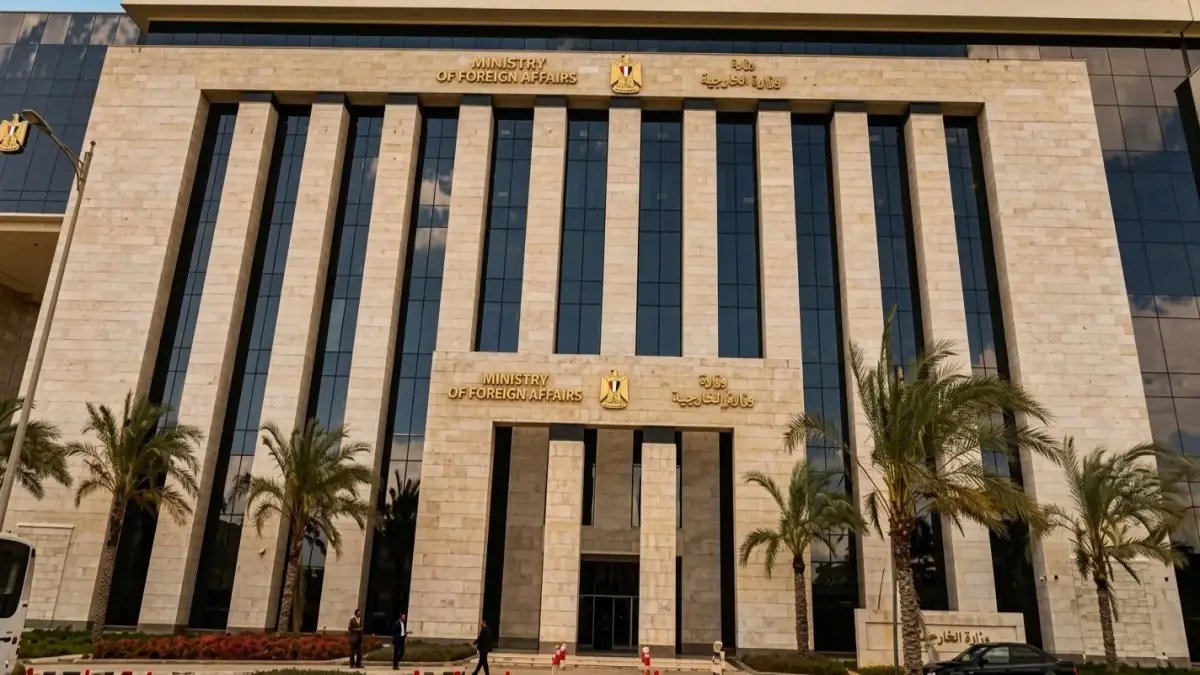 عاجل: وزارة العمل تُصدر قراراً صادماً يحظر 20 مهنة على المصريات بالخارج… هل وظيفتك مهددة؟