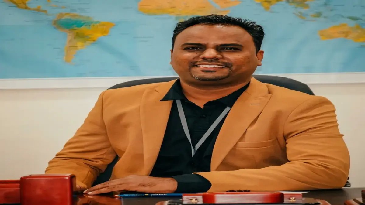 عاجل: كشف صادم يكشف معاناة الأطباء والمعلمين… رواتبهم الأقل رغم إنقاذ الأرواح وتربية الأجيل!