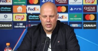 سلوت: ليفربول محظوظ بالخسارة بهدفين.. وغياب صلاح لتوفير طاقته للمباريات القادمة