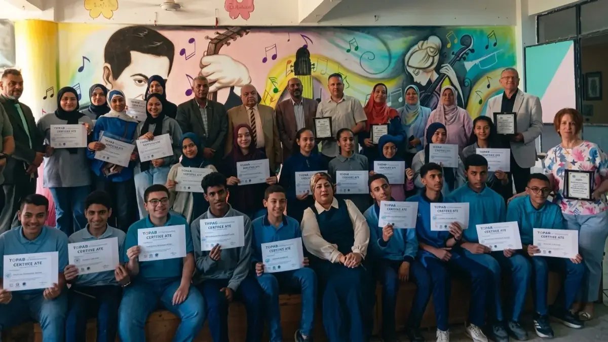 حصري: طلاب الثانوي في الأقصر يحصلون على عمل في اليابان.. شهادات ذكاء اصطناعي رسمية تفتح أبواب العالم!