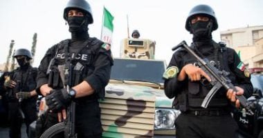 تلفزيون إيران: القبض على شخص بتهمة تسريب معلومات عسكرية لشبكة معادية