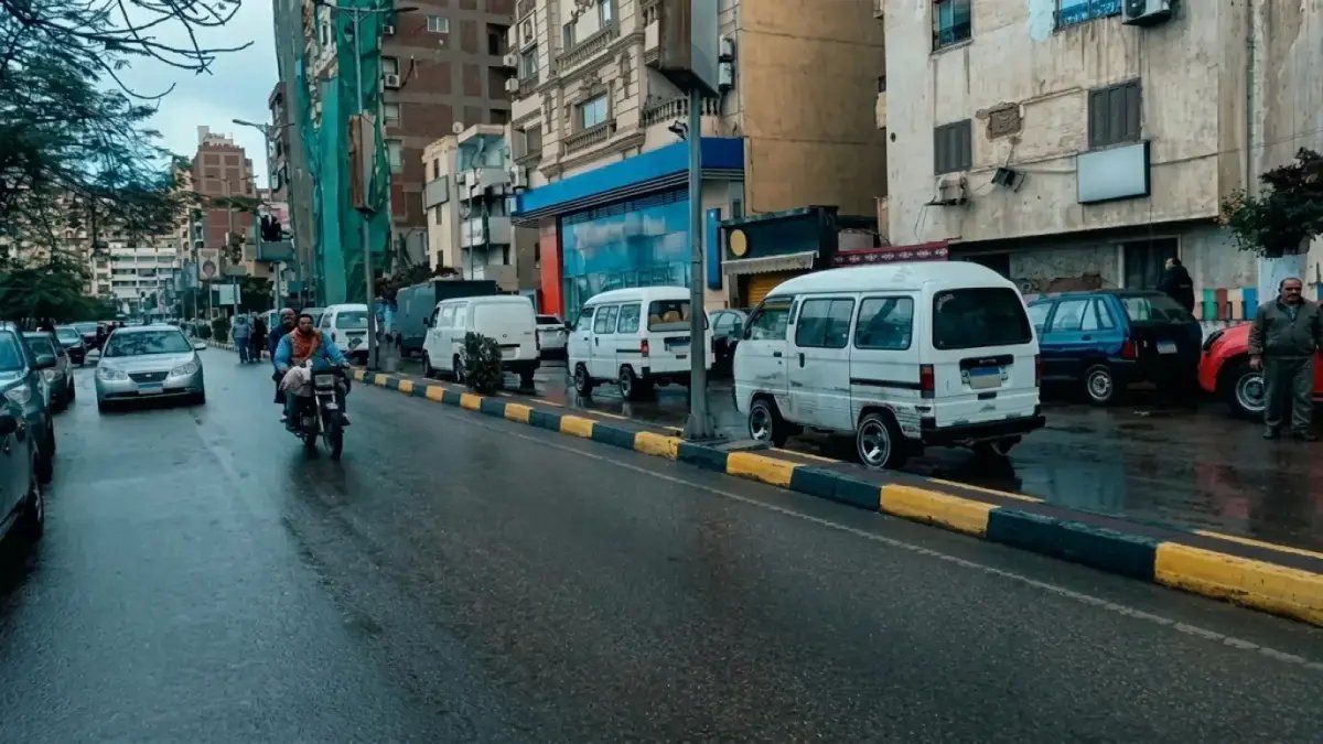 مفارقة جوية صادمة تكشفها 'هيئة الأرصاد': دفء القاهرة (24°) يخفي عواصف رملية وأمطاراً رعدية في أسوان (30°) والإسكندرية (21°) في يوم واحد!